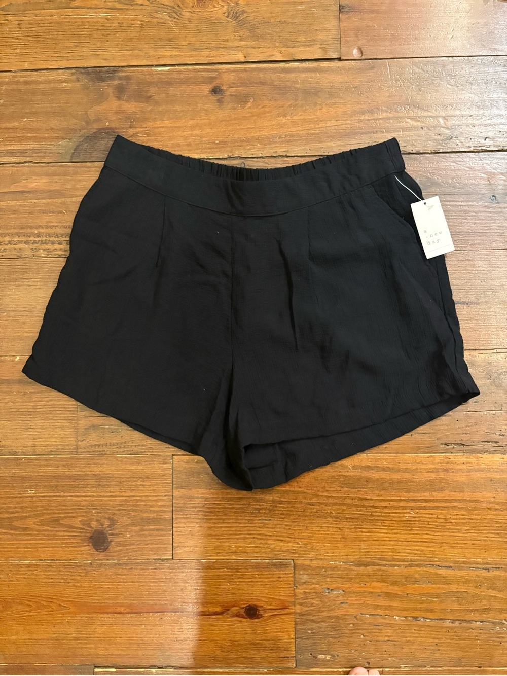 a new day Black High-Rise Elastic Waist Women's Shorts